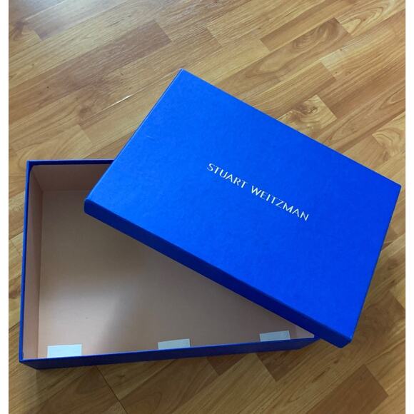 Stuart Weitzman empty shoe box - Picture 2 of 6